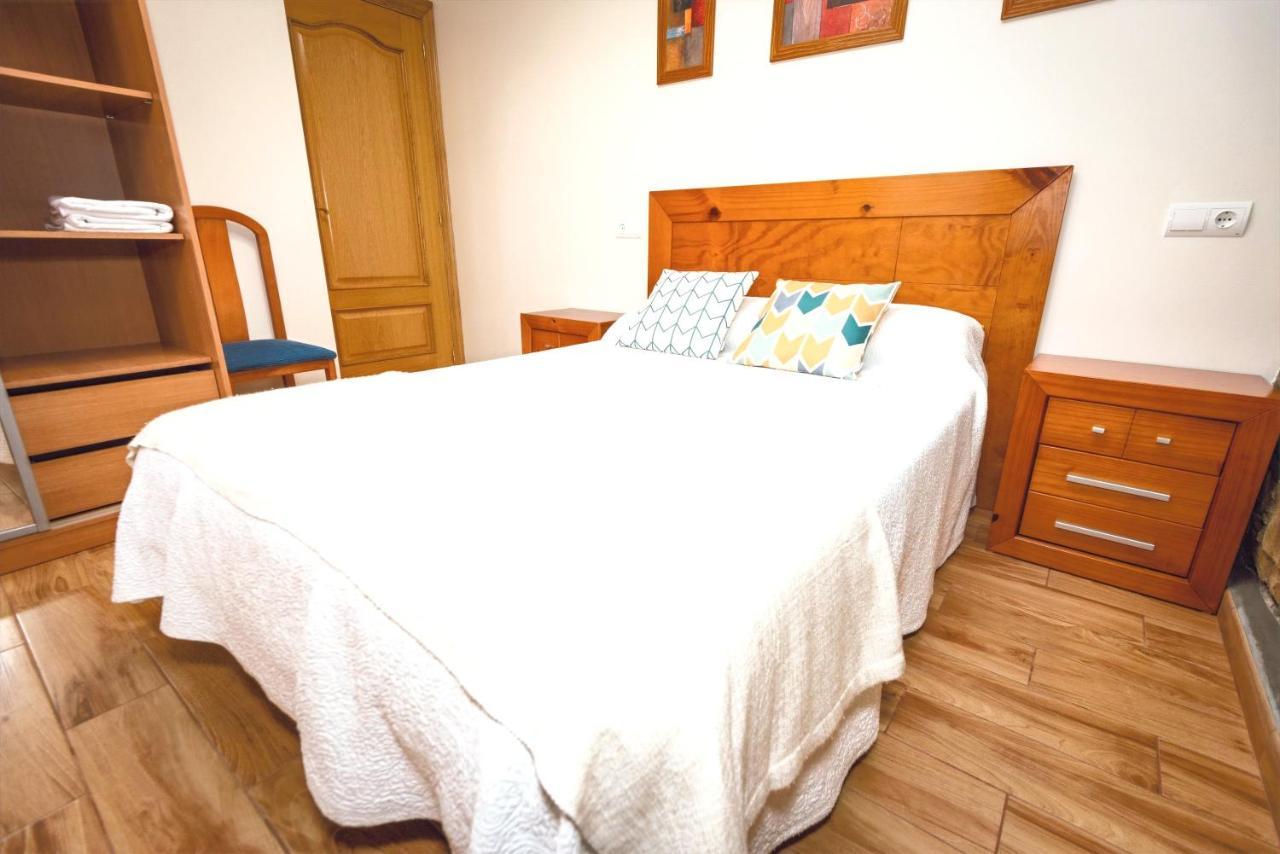 Apartamentos Navalin Tapia De Casariego Exterior foto