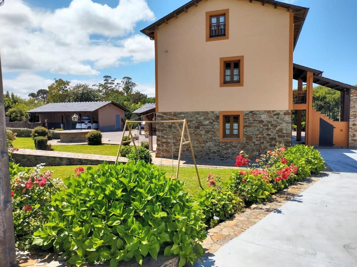 Apartamentos Navalin Tapia De Casariego Exterior foto